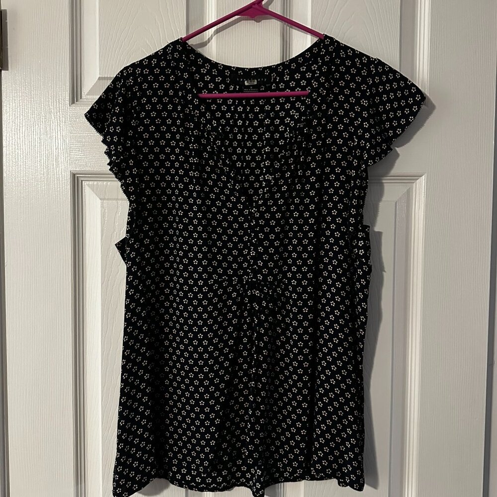 Sanctuary Navy Floral Blouse, Size S